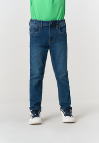 Pantalone denim slim fit da bambino con vita elasticizzata