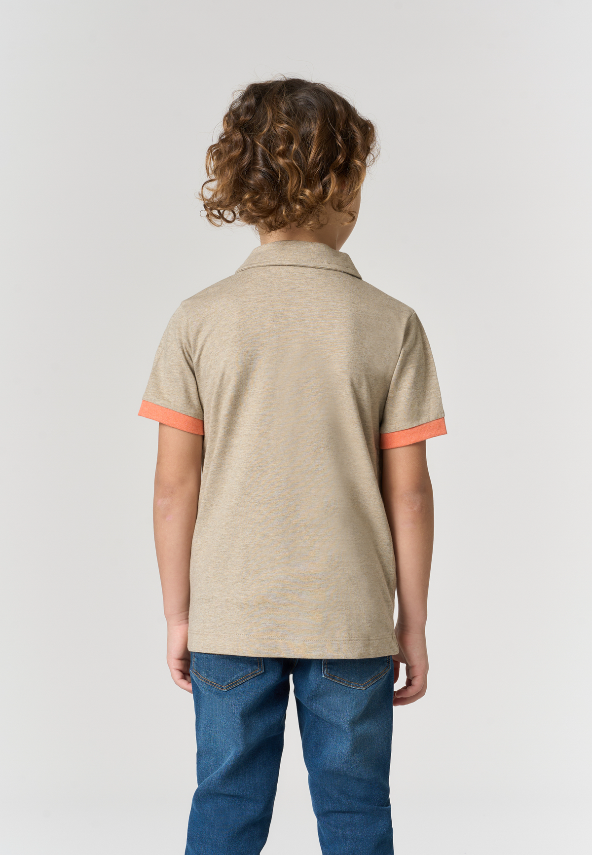 Polo shirt da bambino con scollo a V e dettagli a contrasto