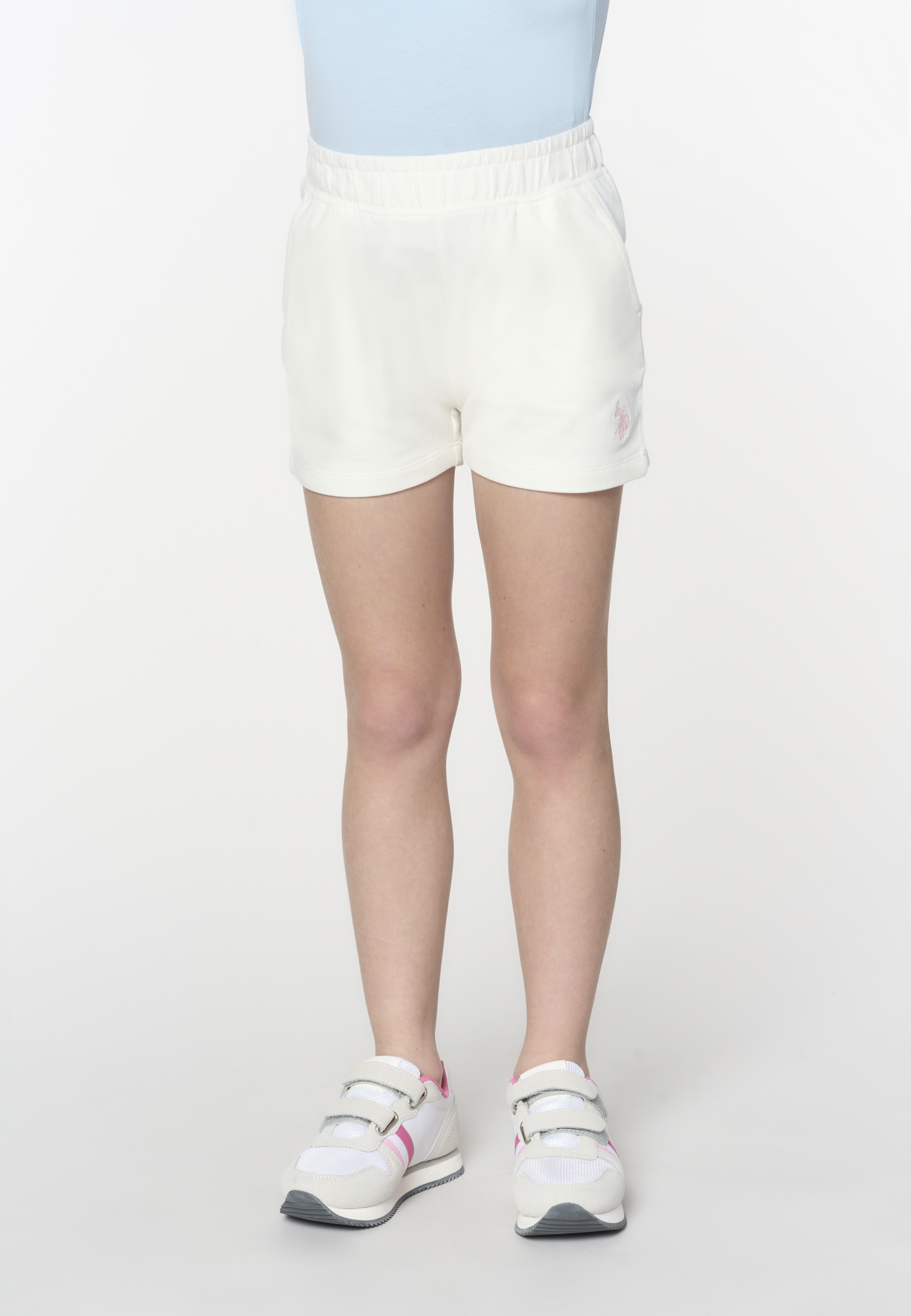 Shorts da bambina con vita elasticizzata, tasche laterali e logo ricamato