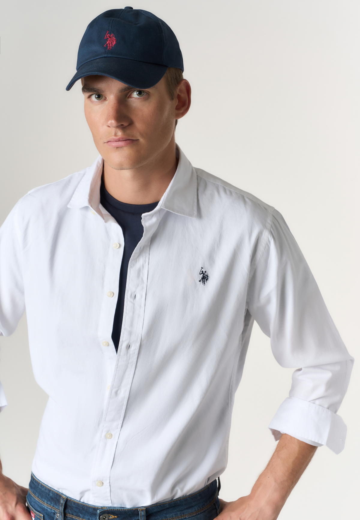 Camicia slim fit in cotone oxford con colletto classico