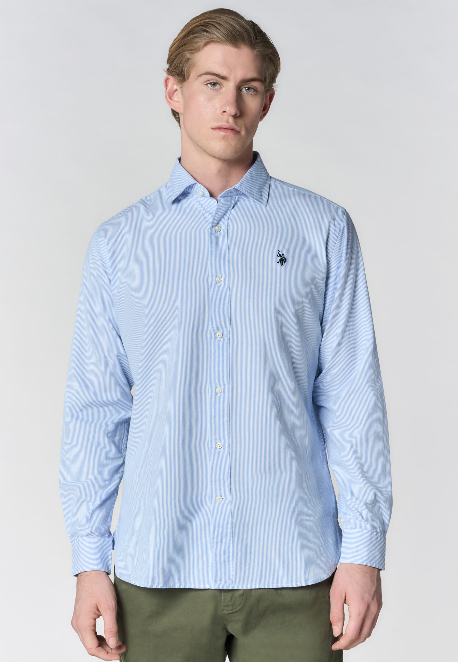 Camicia slim fit in cotone oxford con colletto classico