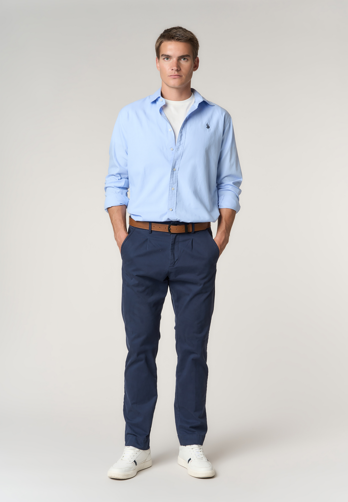 Camicia slim fit in cotone oxford con colletto classico