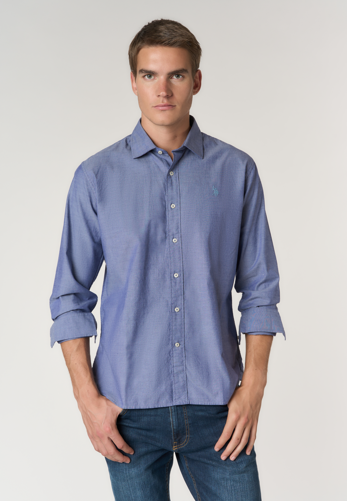 Camicia slim fit in cotone oxford con colletto classico