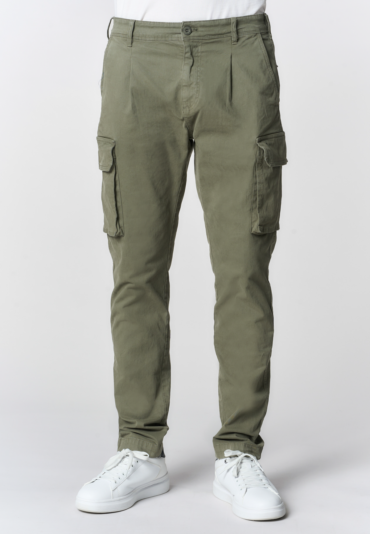 Pantaloni cargo in cotone gabardine