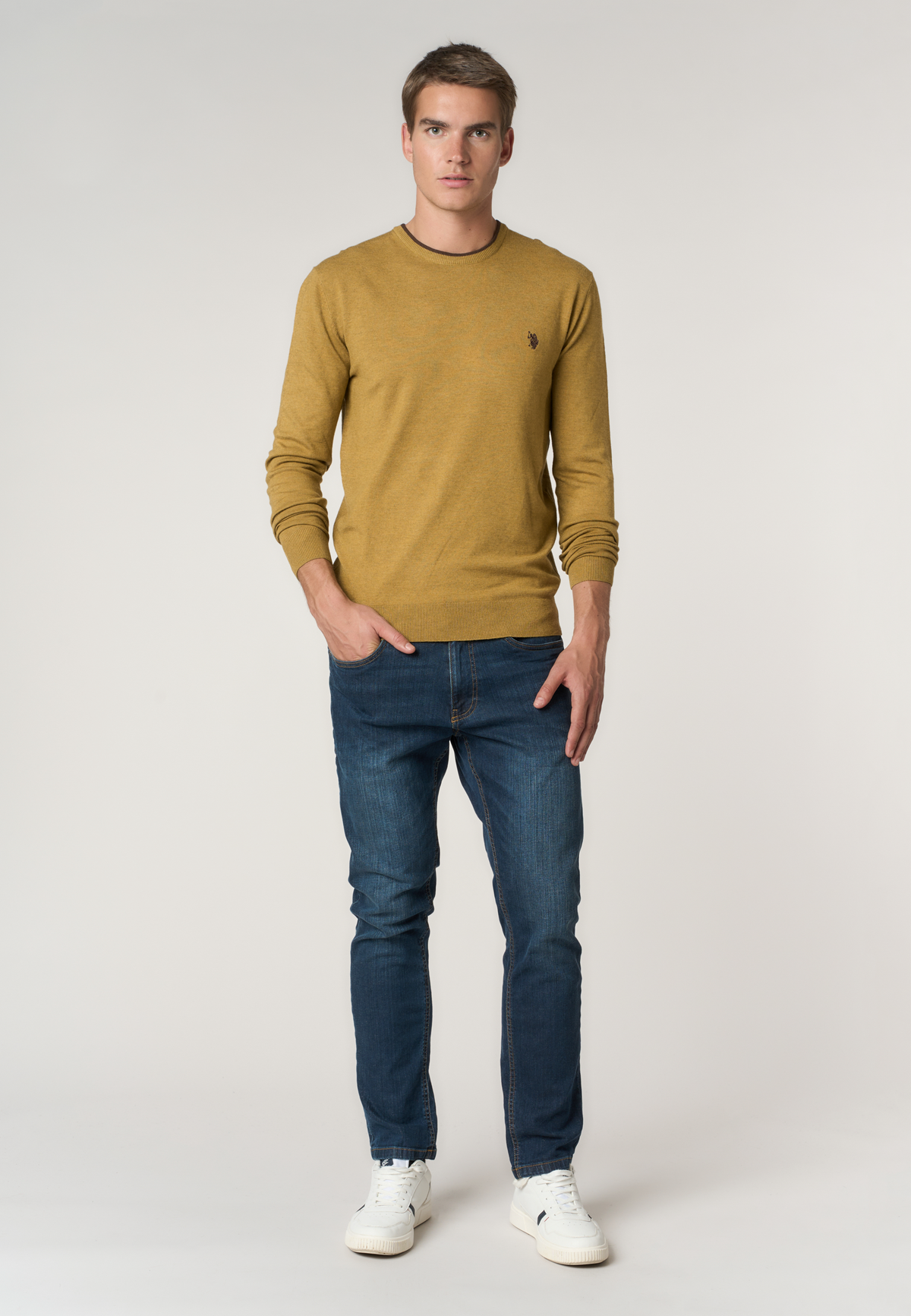 Maglia girocollo in misto lana e viscosa