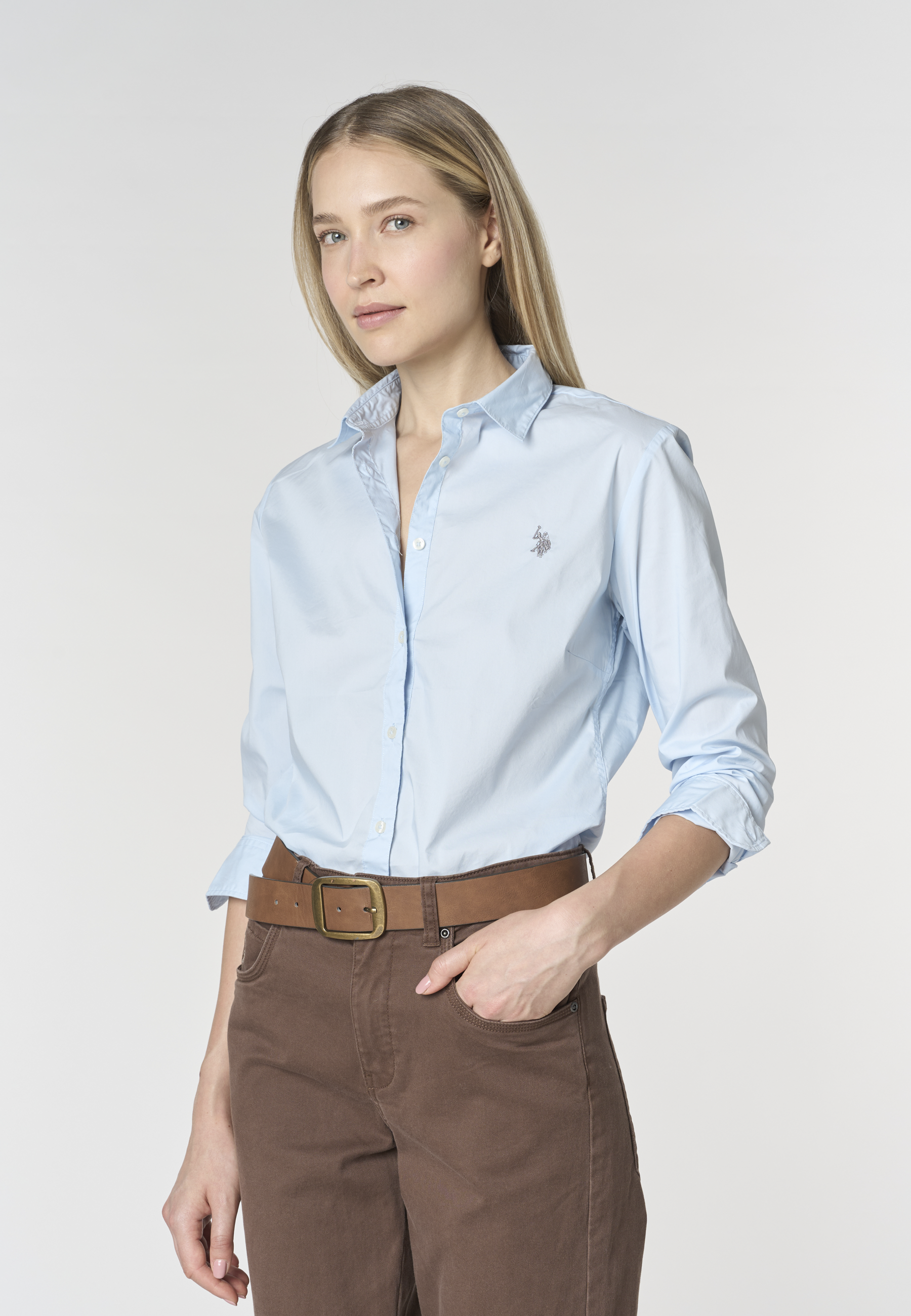 Camicia slim fit da donna con ricamo