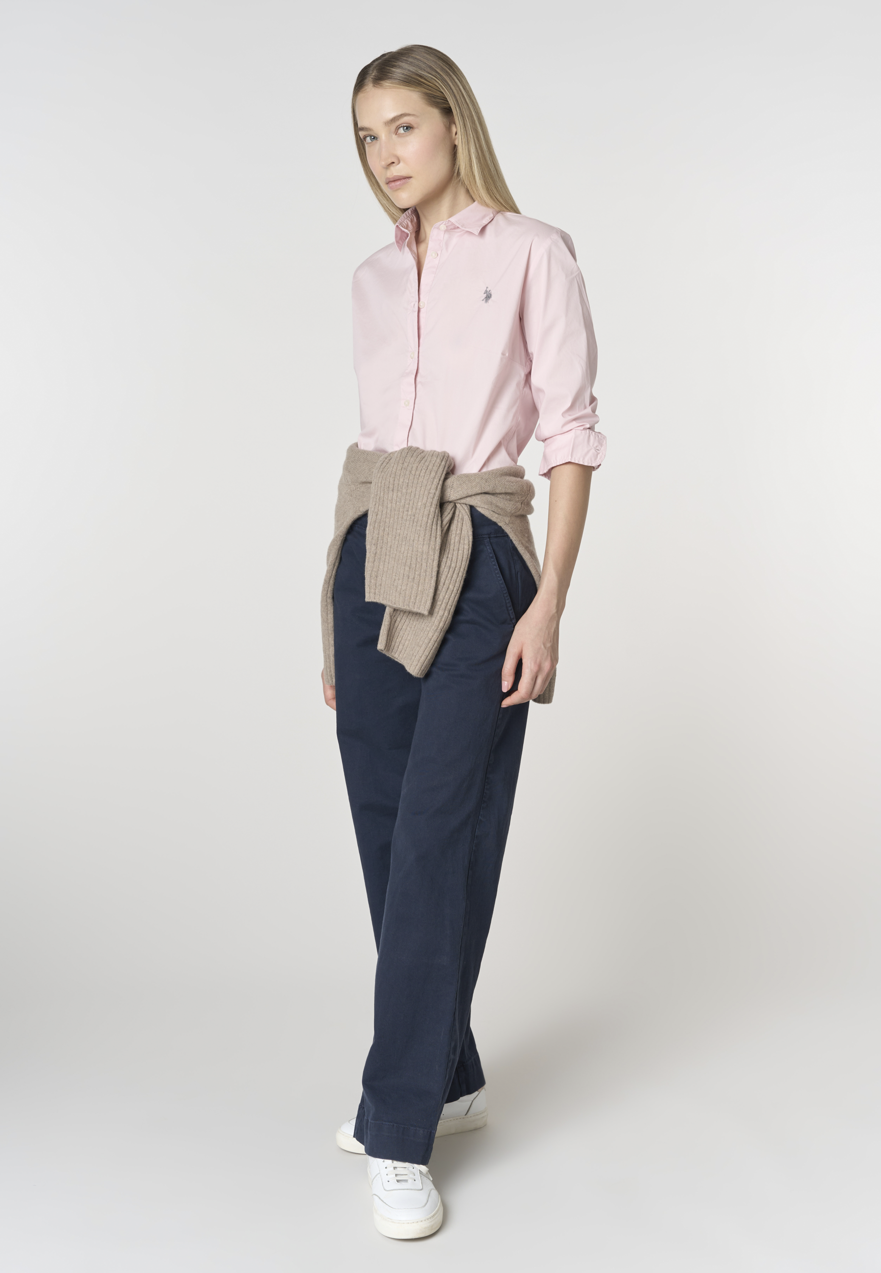 Camicia slim fit da donna con ricamo
