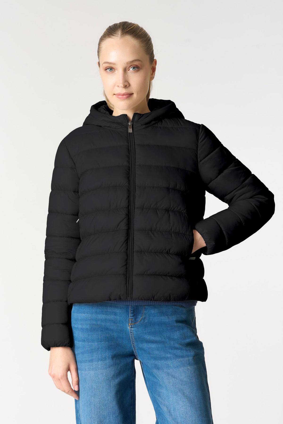 Piumino leggero con cappuccio e full zip