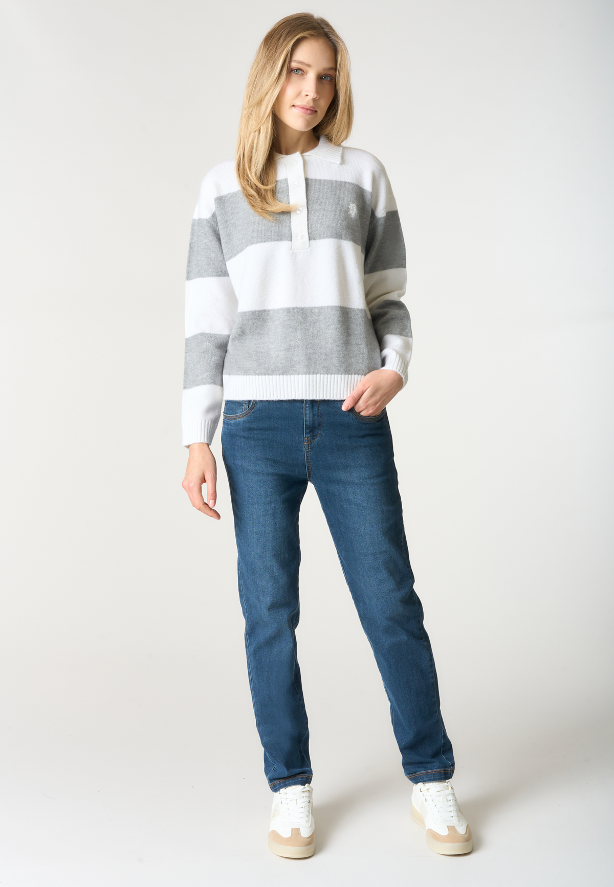 Maglia a righe con colletto e bottoni