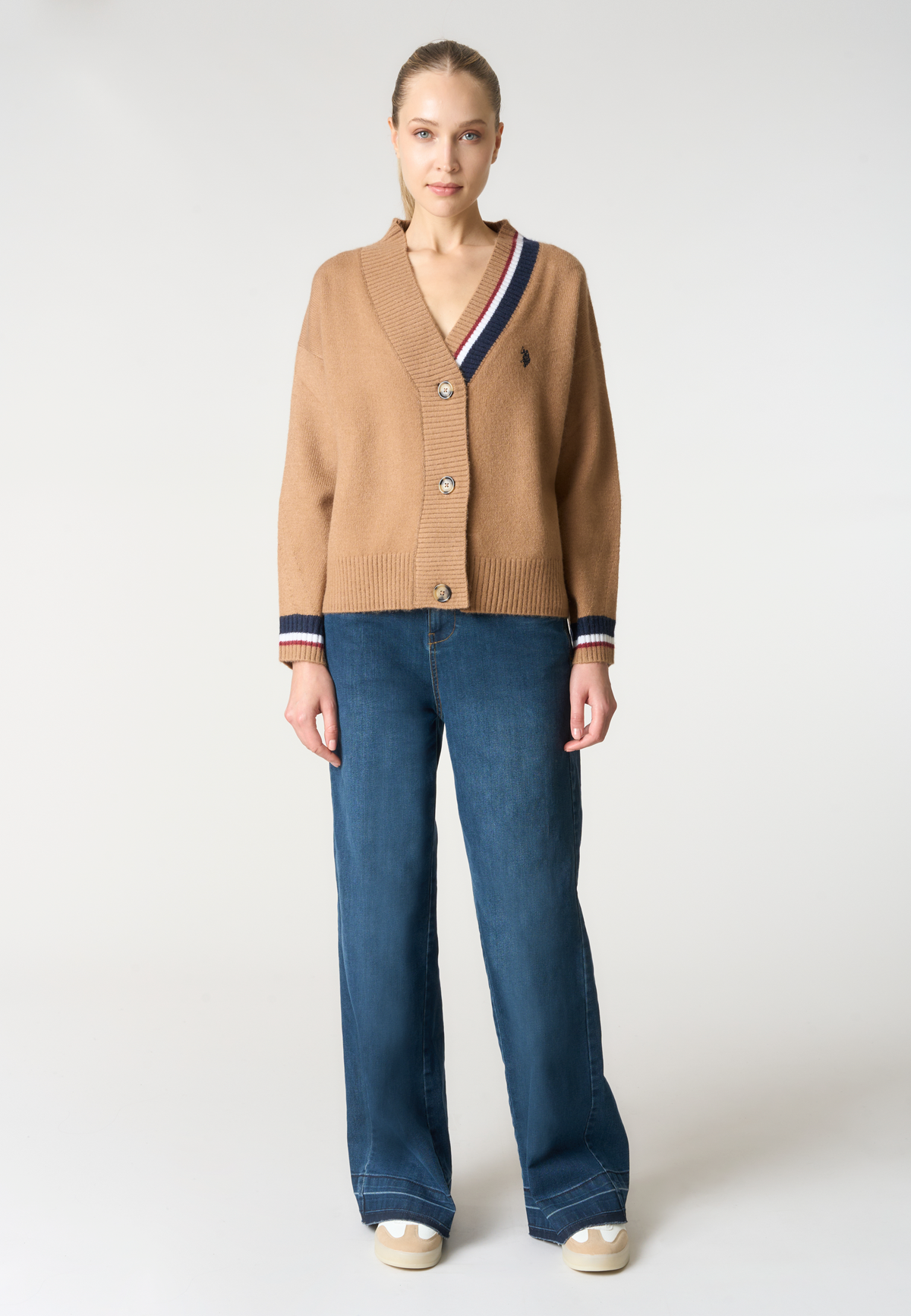 Cardigan con scollo a V e chiusura a bottoni