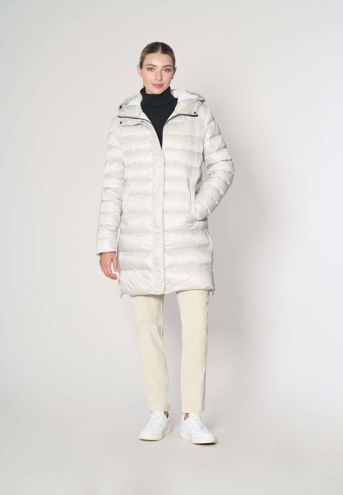 Piumino midi con cappuccio in shiny nylon