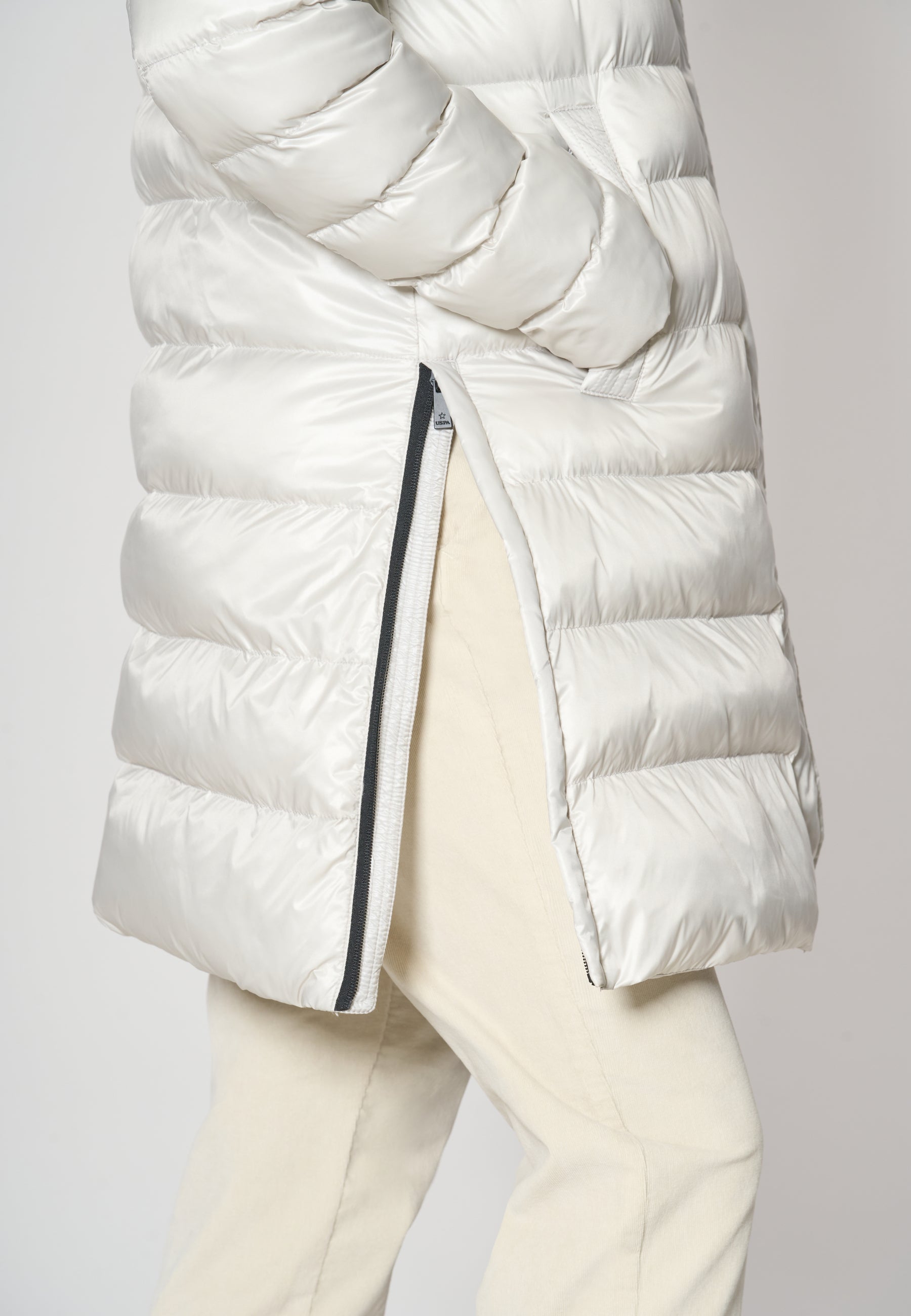 Piumino midi con cappuccio in shiny nylon