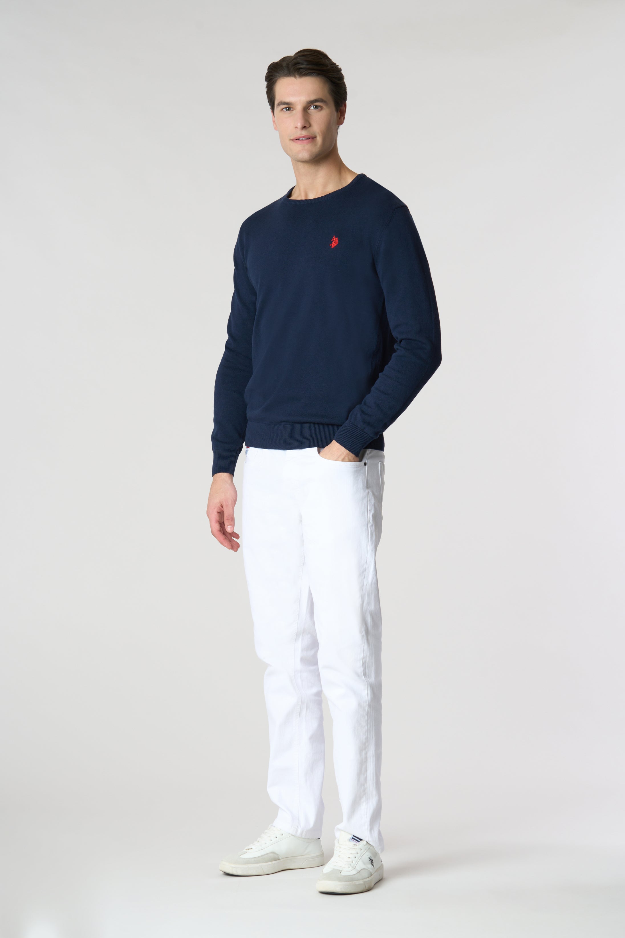 Maglia girocollo in cotone con logo ricamato