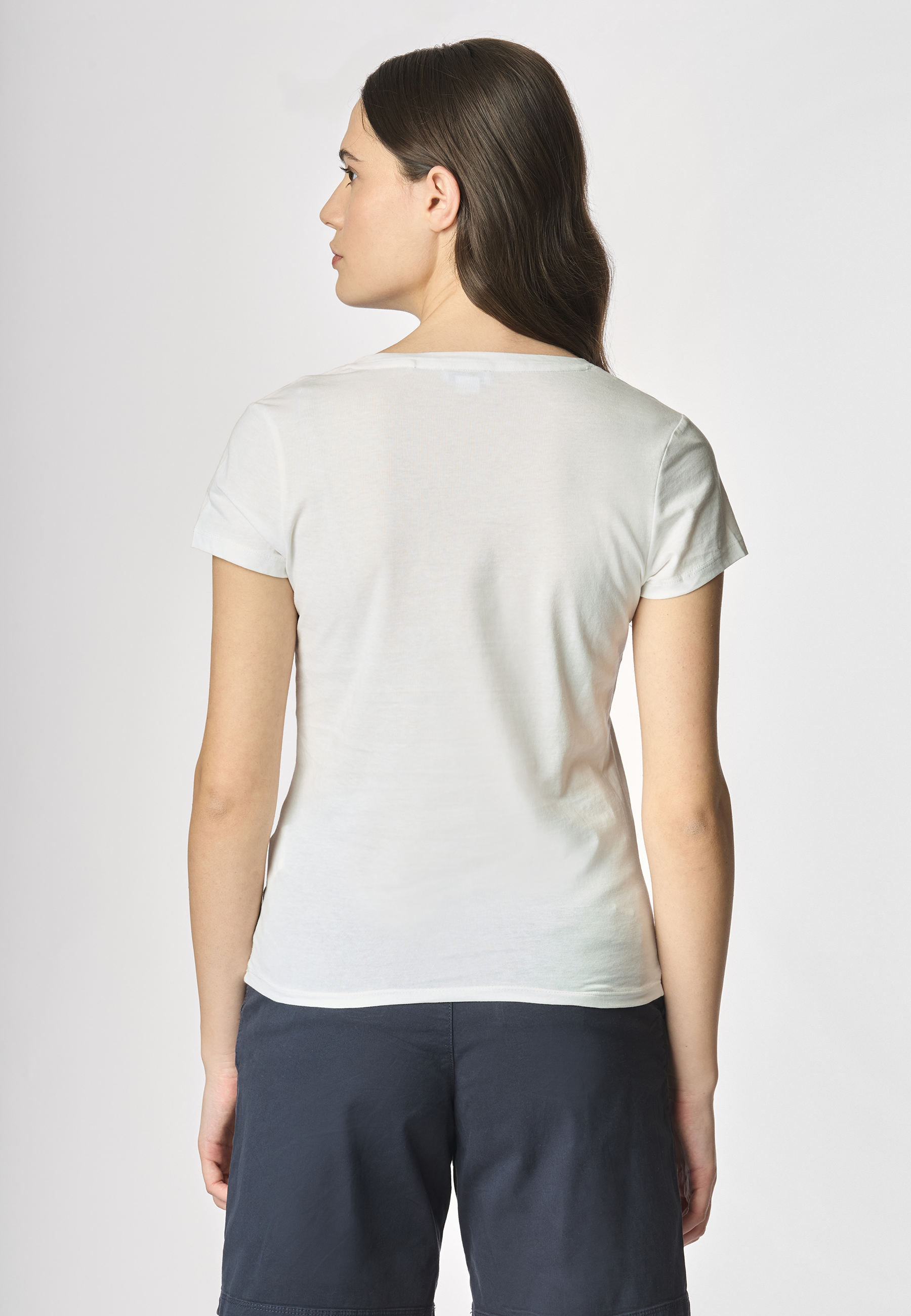 T-shirt con scollo a V a maniche corte in cotone light jersey.