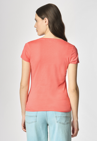 T-shirt con scollo a V a maniche corte in cotone light jersey.