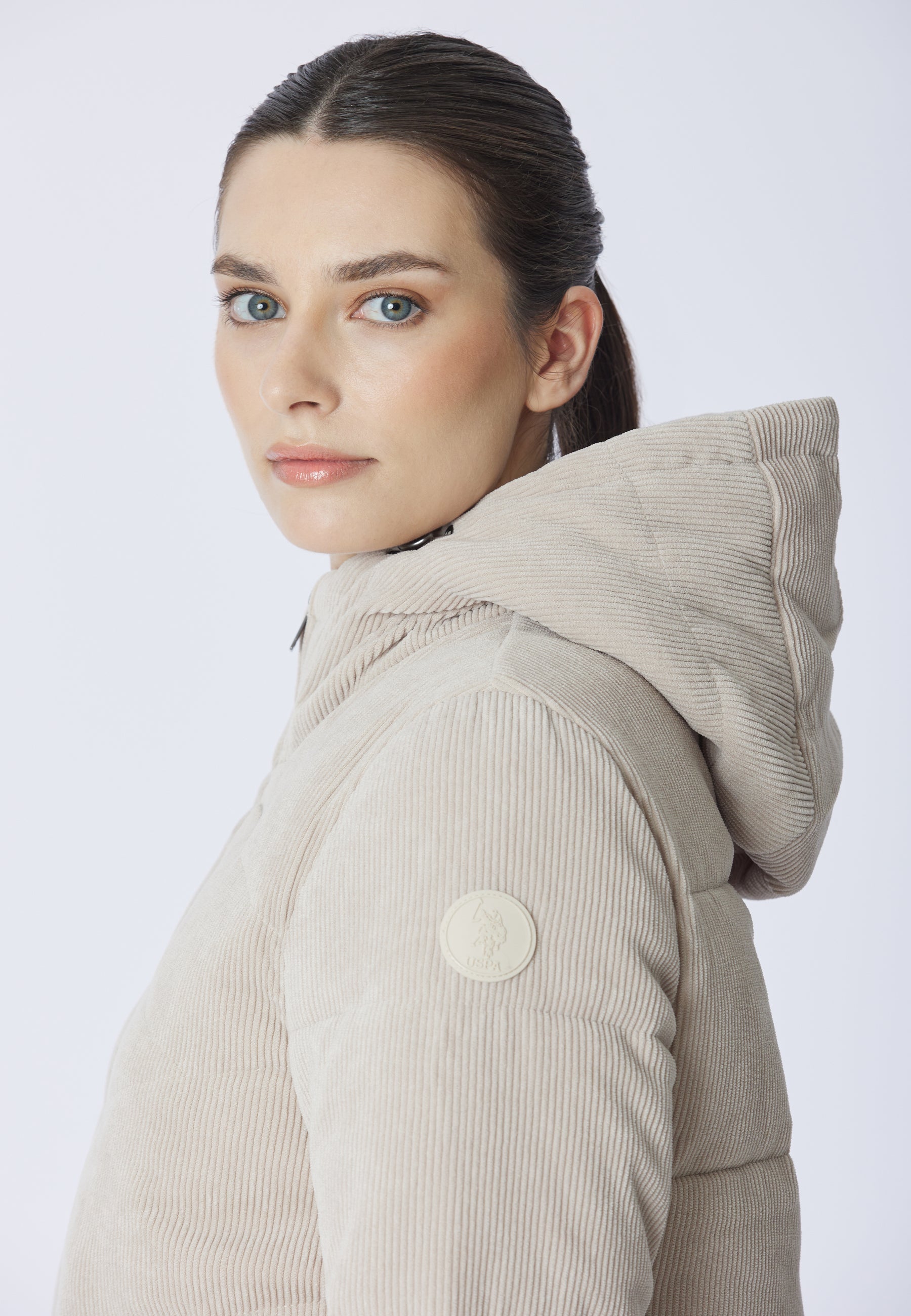 Giacca in velluto stretch con cappuccio