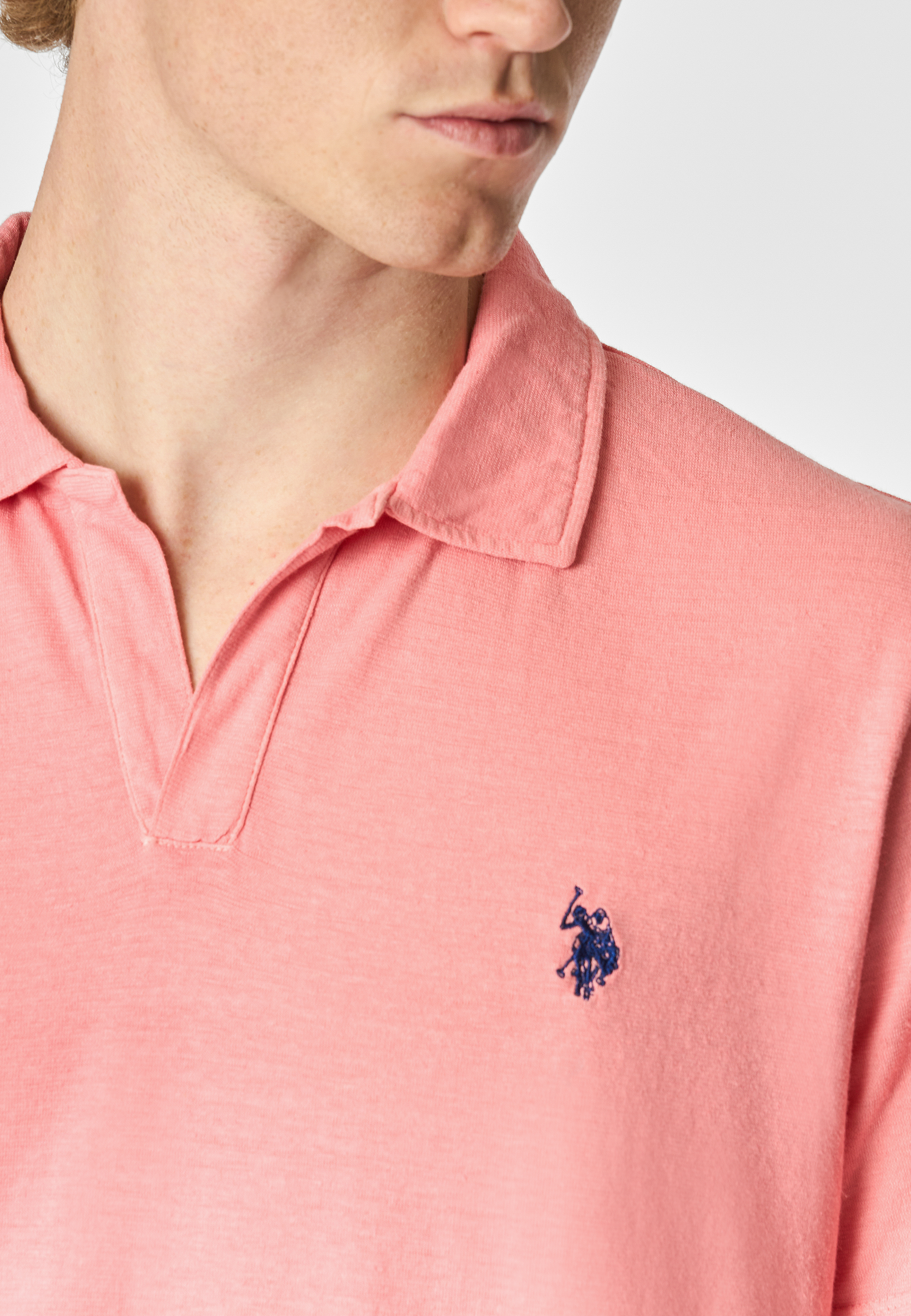 Polo a maniche corte in misto canapa e cotone organico con logo