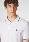 Polo shirt a maniche corte in cotone light con dettagli su maniche e colletto