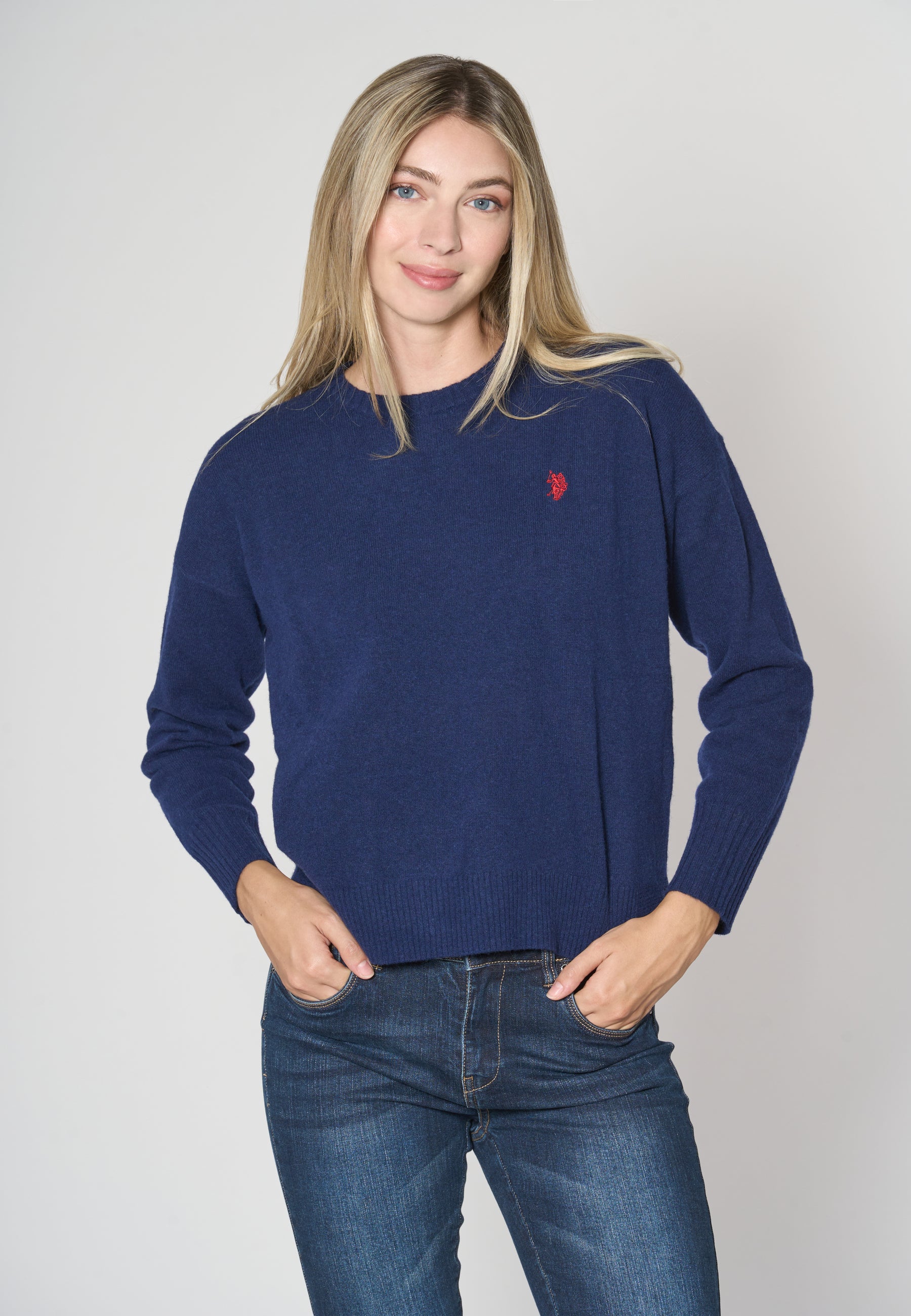 Maglia girocollo in filato lana riciclato
